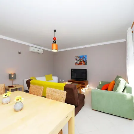 Lurdes, Mato Santo Espirito Apartmán *
